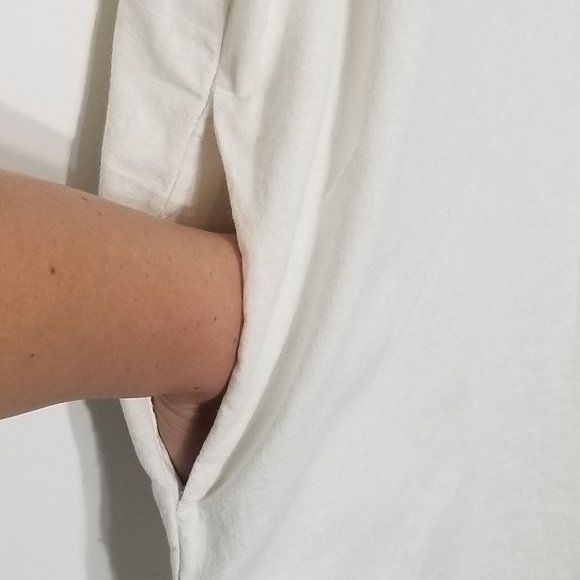 Joe Fresh | White Eyelet Linen Shift Dress - Picture 4 of 9